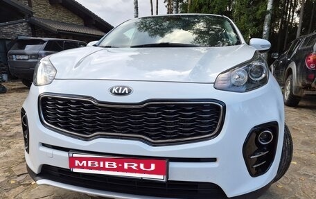 KIA Sportage IV рестайлинг, 2018 год, 2 300 000 рублей, 2 фотография