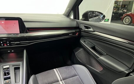 Volkswagen Golf VIII, 2022 год, 1 759 000 рублей, 13 фотография