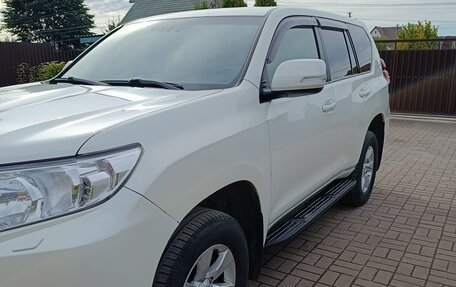 Toyota Land Cruiser Prado 150 рестайлинг 2, 2018 год, 4 300 000 рублей, 2 фотография