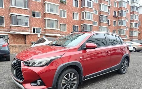 Toyota Yaris XP150 рестайлинг, 2022 год, 1 254 000 рублей, 2 фотография