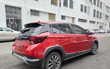 Toyota Yaris XP150 рестайлинг, 2022 год, 1 254 000 рублей, 5 фотография