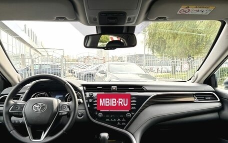 Toyota Camry, 2018 год, 2 950 000 рублей, 19 фотография