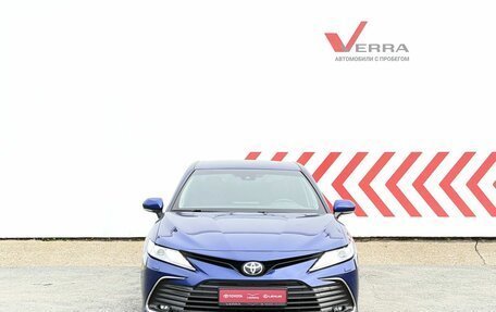 Toyota Camry, 2021 год, 3 300 000 рублей, 5 фотография
