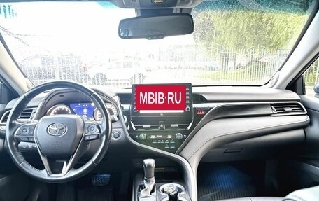 Toyota Camry, 2021 год, 3 300 000 рублей, 13 фотография