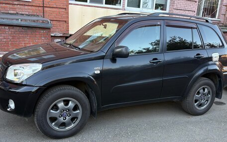 Toyota RAV4, 2005 год, 1 100 000 рублей, 2 фотография