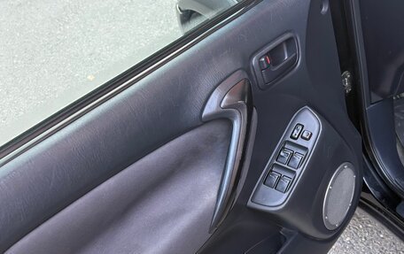 Toyota RAV4, 2005 год, 1 100 000 рублей, 14 фотография