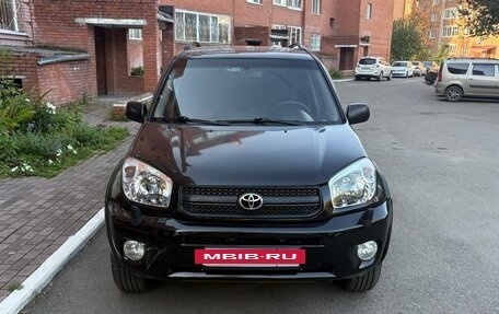 Toyota RAV4, 2005 год, 1 100 000 рублей, 4 фотография