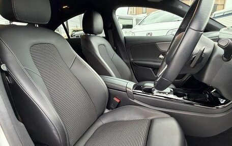 Mercedes-Benz CLA, 2022 год, 1 770 000 рублей, 9 фотография