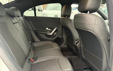 Mercedes-Benz CLA, 2022 год, 1 770 000 рублей, 18 фотография