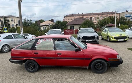 Toyota Carina, 1986 год, 225 000 рублей, 2 фотография