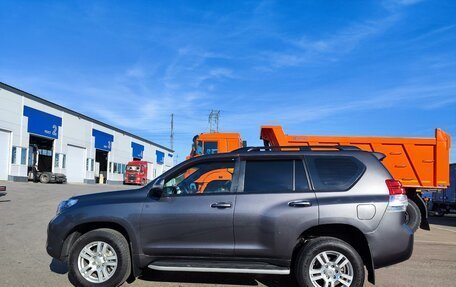 Toyota Land Cruiser Prado 150 рестайлинг 2, 2011 год, 2 350 000 рублей, 4 фотография