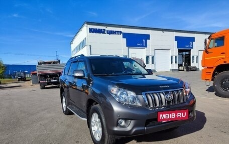 Toyota Land Cruiser Prado 150 рестайлинг 2, 2011 год, 2 350 000 рублей, 3 фотография