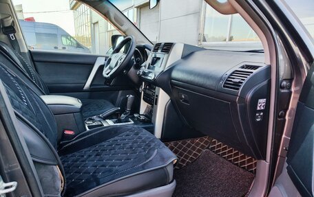 Toyota Land Cruiser Prado 150 рестайлинг 2, 2011 год, 2 350 000 рублей, 13 фотография