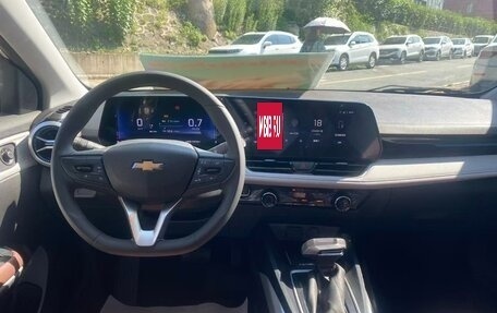 Chevrolet Monza, 2022 год, 1 400 000 рублей, 14 фотография