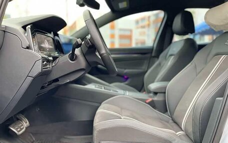 Volkswagen Golf VIII, 2023 год, 1 559 000 рублей, 11 фотография
