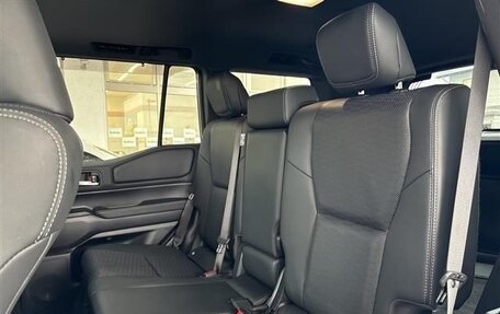 Toyota Land Cruiser Prado, 2025 год, 7 860 000 рублей, 12 фотография