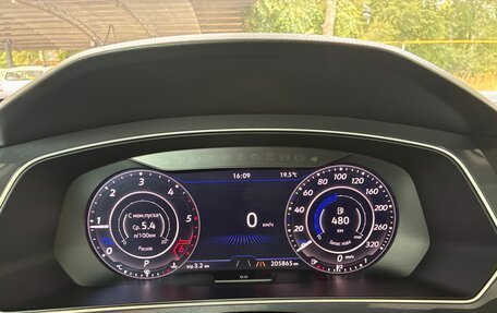 Volkswagen Tiguan II, 2017 год, 2 190 000 рублей, 1 фотография