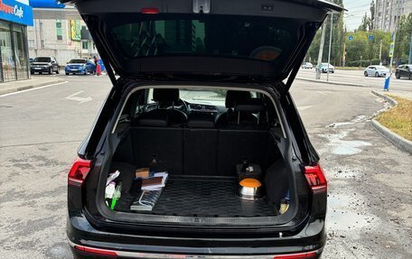 Volkswagen Tiguan II, 2017 год, 2 190 000 рублей, 14 фотография