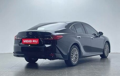 Toyota Camry, 2024 год, 3 240 000 рублей, 4 фотография