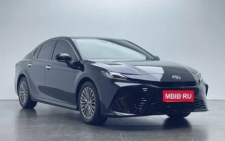 Toyota Camry, 2024 год, 3 240 000 рублей, 3 фотография