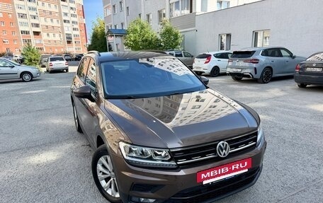 Volkswagen Tiguan II, 2019 год, 2 200 000 рублей, 4 фотография