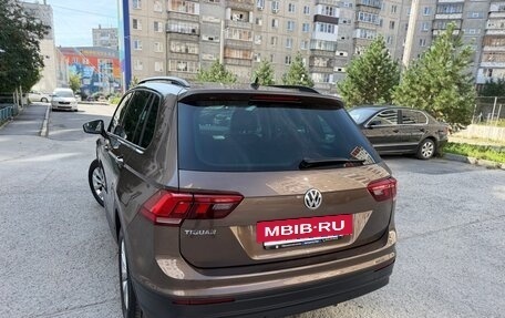 Volkswagen Tiguan II, 2019 год, 2 200 000 рублей, 6 фотография