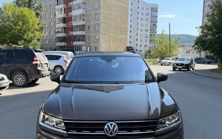 Volkswagen Tiguan II, 2019 год, 2 200 000 рублей, 10 фотография