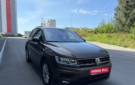 Volkswagen Tiguan II, 2019 год, 2 200 000 рублей, 18 фотография