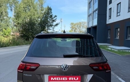 Volkswagen Tiguan II, 2019 год, 2 200 000 рублей, 19 фотография