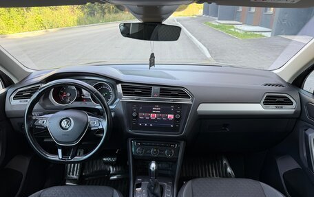 Volkswagen Tiguan II, 2019 год, 2 200 000 рублей, 28 фотография