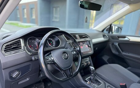 Volkswagen Tiguan II, 2019 год, 2 200 000 рублей, 35 фотография