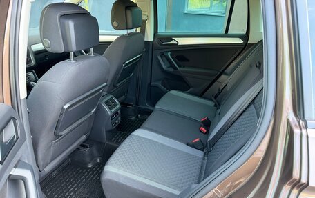 Volkswagen Tiguan II, 2019 год, 2 200 000 рублей, 38 фотография