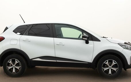 Renault Kaptur I рестайлинг, 2022 год, 1 820 000 рублей, 6 фотография