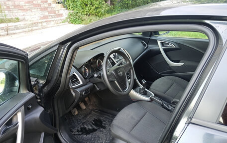 Opel Astra J, 2011 год, 560 000 рублей, 4 фотография