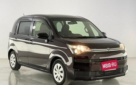 Toyota Spade, 2018 год, 850 000 рублей, 10 фотография