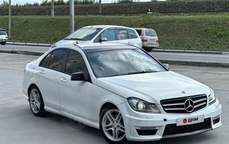 Mercedes-Benz C-Класс, 2011 год, 600 000 рублей, 5 фотография
