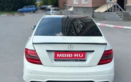 Mercedes-Benz C-Класс, 2011 год, 600 000 рублей, 7 фотография