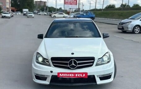 Mercedes-Benz C-Класс, 2011 год, 600 000 рублей, 10 фотография