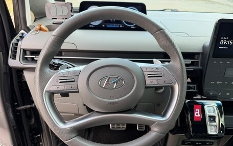 Hyundai Staria, 2022 год, 6 900 000 рублей, 11 фотография