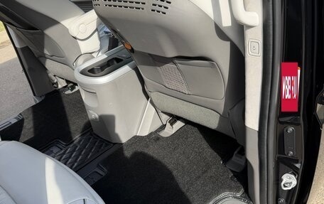 Hyundai Staria, 2022 год, 6 900 000 рублей, 25 фотография