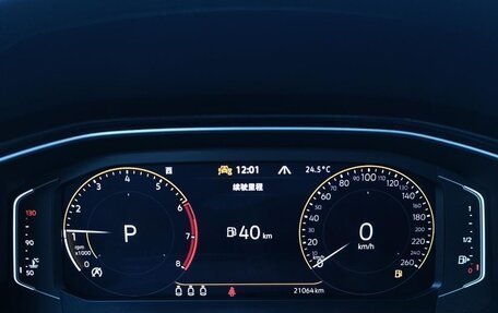 Volkswagen T-Roc I, 2022 год, 1 700 000 рублей, 11 фотография