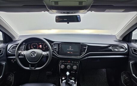 Volkswagen T-Roc I, 2022 год, 1 700 000 рублей, 9 фотография