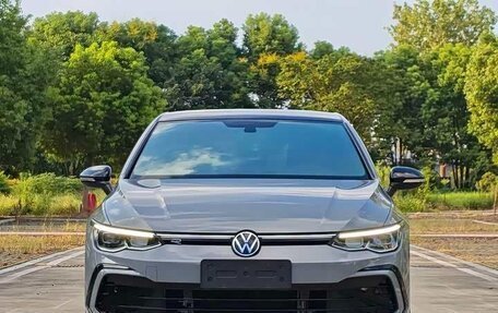 Volkswagen Golf VIII, 2023 год, 2 221 000 рублей, 3 фотография
