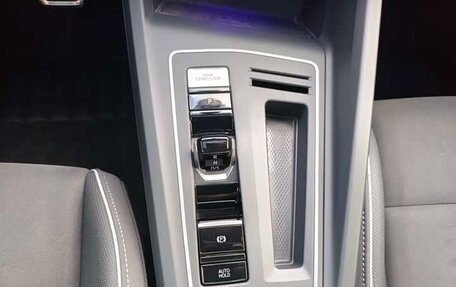 Volkswagen Golf VIII, 2023 год, 2 221 000 рублей, 18 фотография
