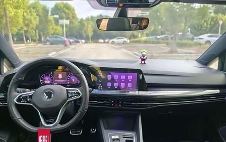 Volkswagen Golf VIII, 2023 год, 2 221 000 рублей, 15 фотография