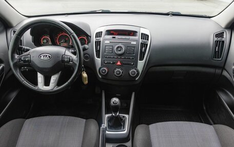 KIA cee'd I рестайлинг, 2011 год, 650 000 рублей, 21 фотография