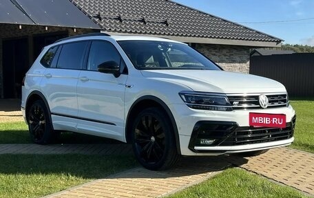 Volkswagen Tiguan II, 2020 год, 4 600 000 рублей, 2 фотография