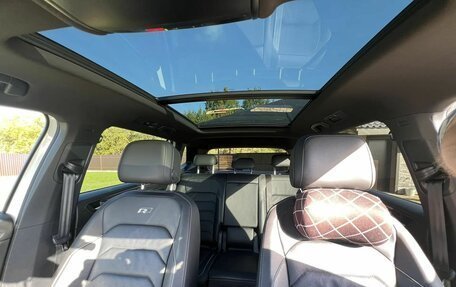 Volkswagen Tiguan II, 2020 год, 4 600 000 рублей, 19 фотография