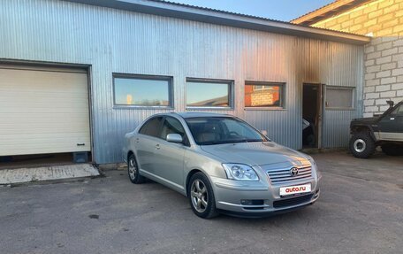 Toyota Avensis III рестайлинг, 2005 год, 670 000 рублей, 4 фотография