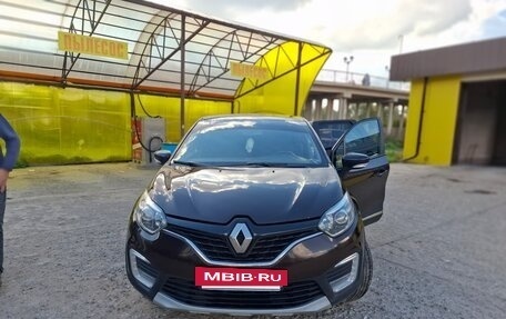 Renault Kaptur I рестайлинг, 2017 год, 1 490 000 рублей, 3 фотография